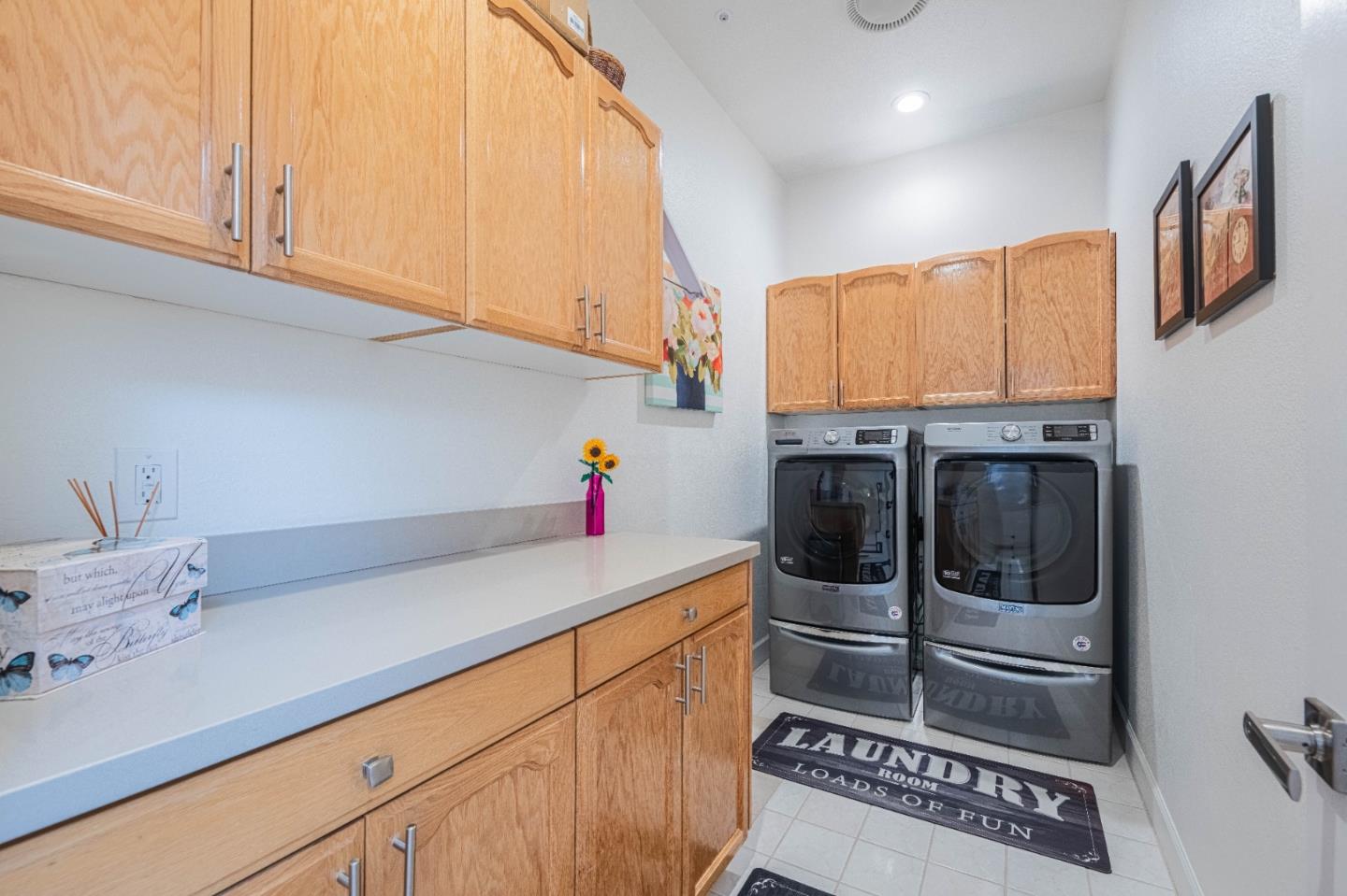 Detail Gallery Image 22 of 68 For 25552 Meadowview Cir, Salinas,  CA 93908 - 3 Beds | 3 Baths