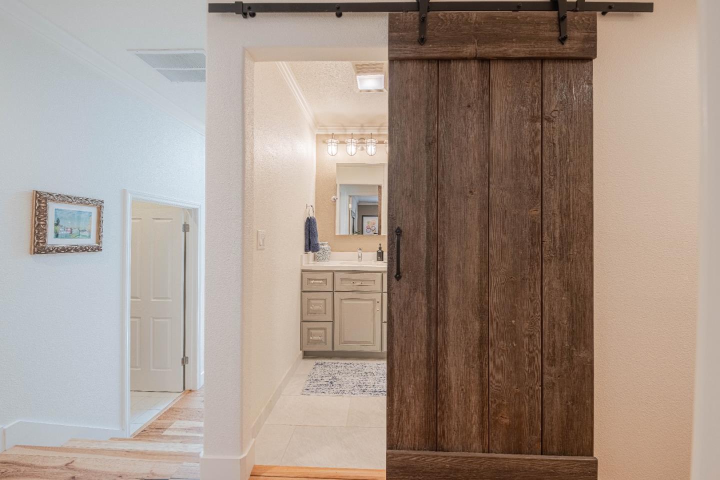 Detail Gallery Image 42 of 68 For 25552 Meadowview Cir, Salinas,  CA 93908 - 3 Beds | 3 Baths
