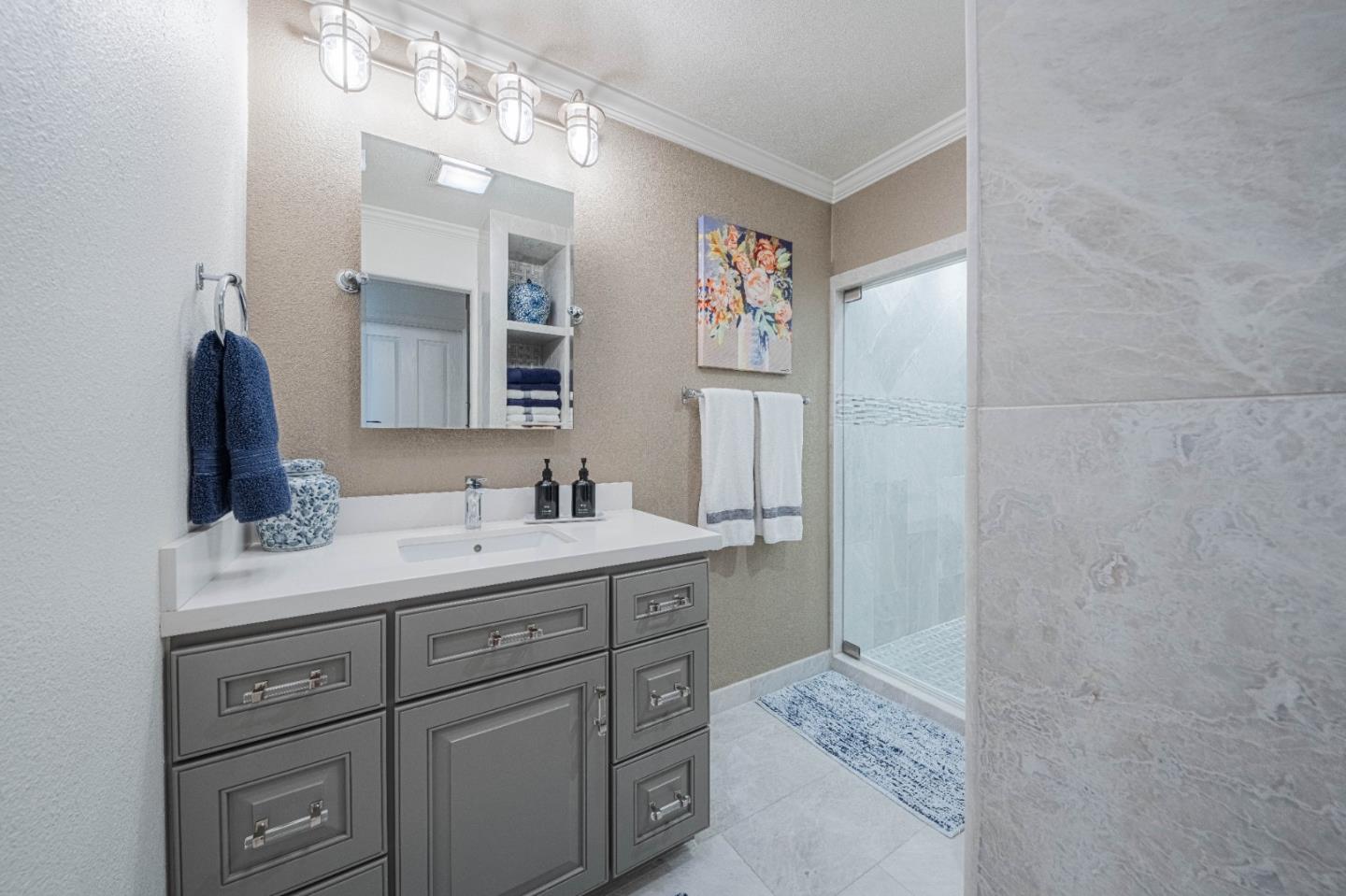 Detail Gallery Image 43 of 68 For 25552 Meadowview Cir, Salinas,  CA 93908 - 3 Beds | 3 Baths