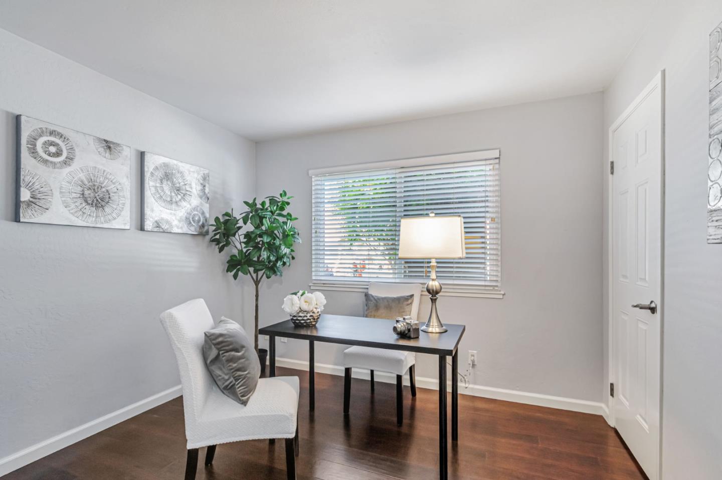 Detail Gallery Image 7 of 47 For 5651 Sunflower Ln, San Jose,  CA 95118 - 3 Beds | 2/1 Baths