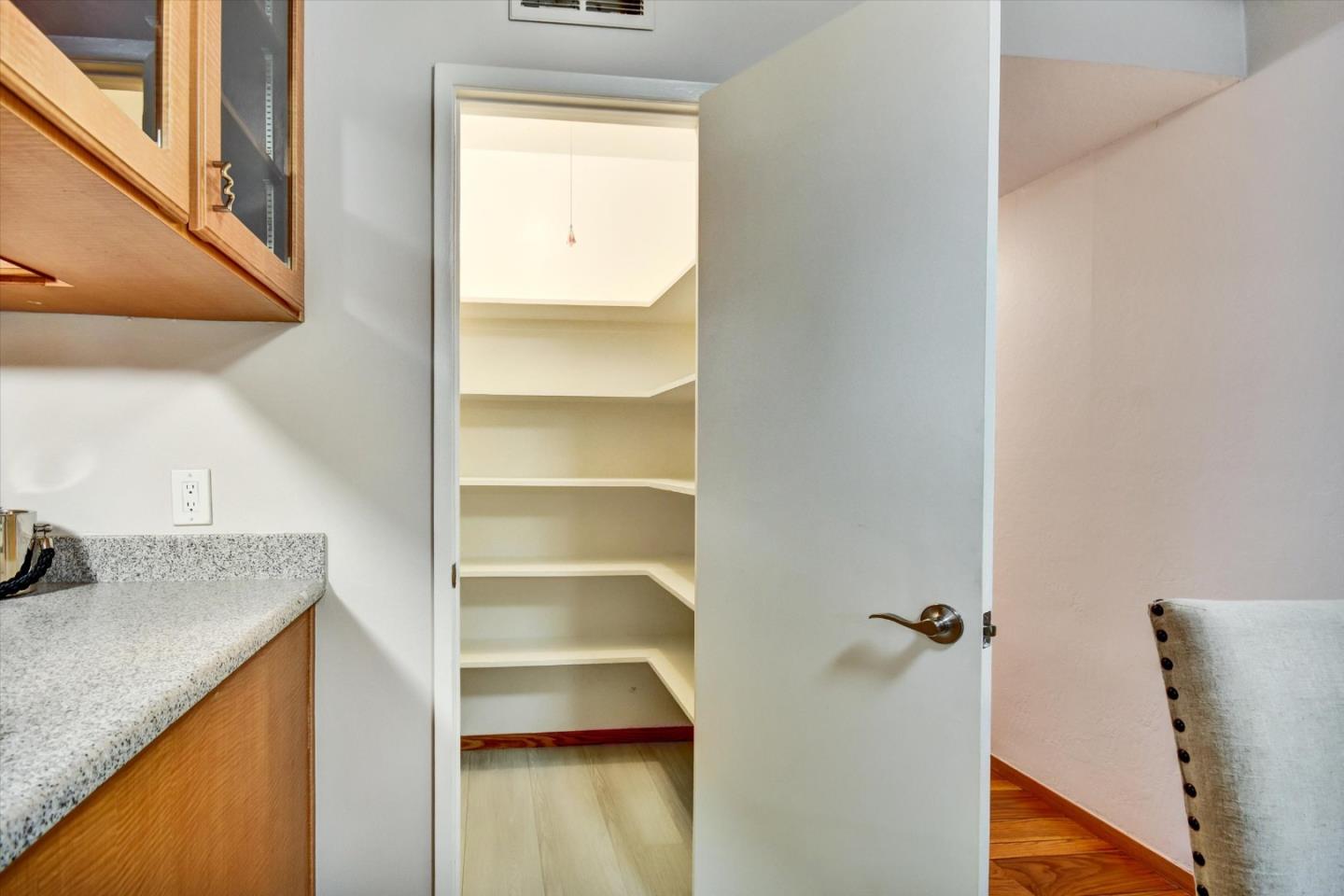 Detail Gallery Image 12 of 36 For 448 Kings Ct, Campbell,  CA 95008 - 4 Beds | 2 Baths