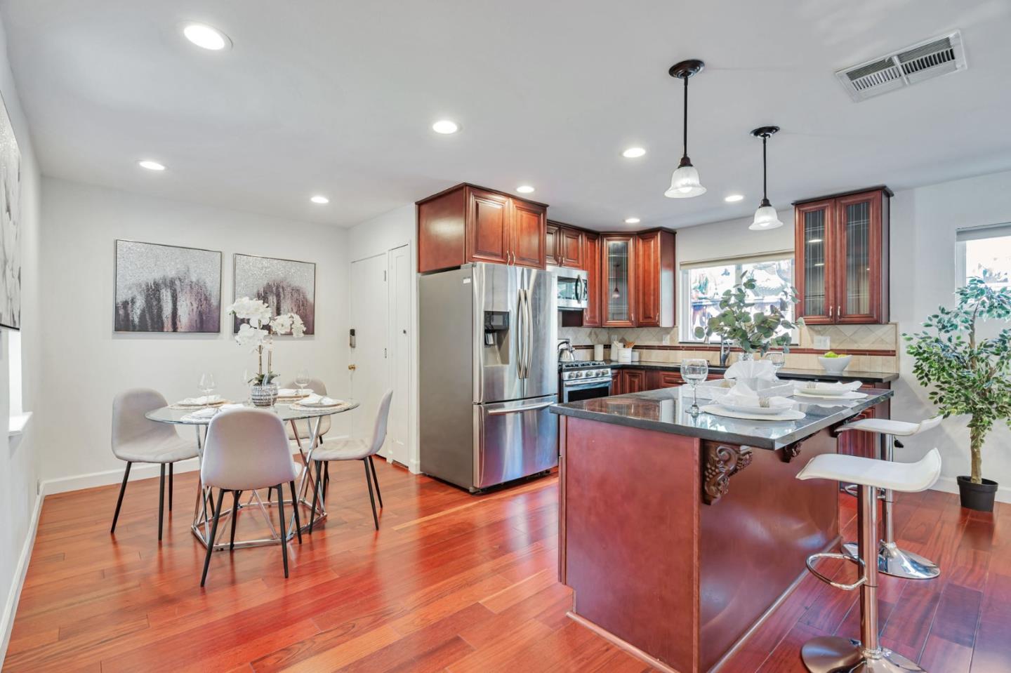 Detail Gallery Image 10 of 51 For 3384 Fowler Ave, Santa Clara,  CA 95051 - 3 Beds | 1 Baths