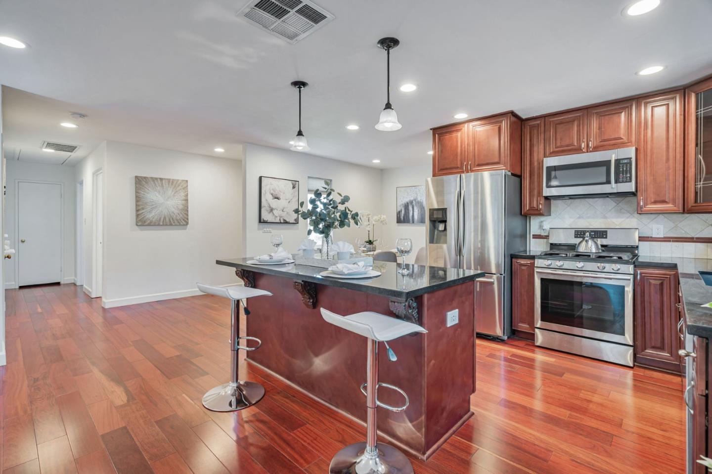 Detail Gallery Image 11 of 51 For 3384 Fowler Ave, Santa Clara,  CA 95051 - 3 Beds | 1 Baths