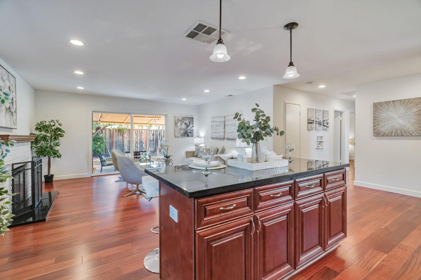 Detail Gallery Image 12 of 51 For 3384 Fowler Ave, Santa Clara,  CA 95051 - 3 Beds | 1 Baths