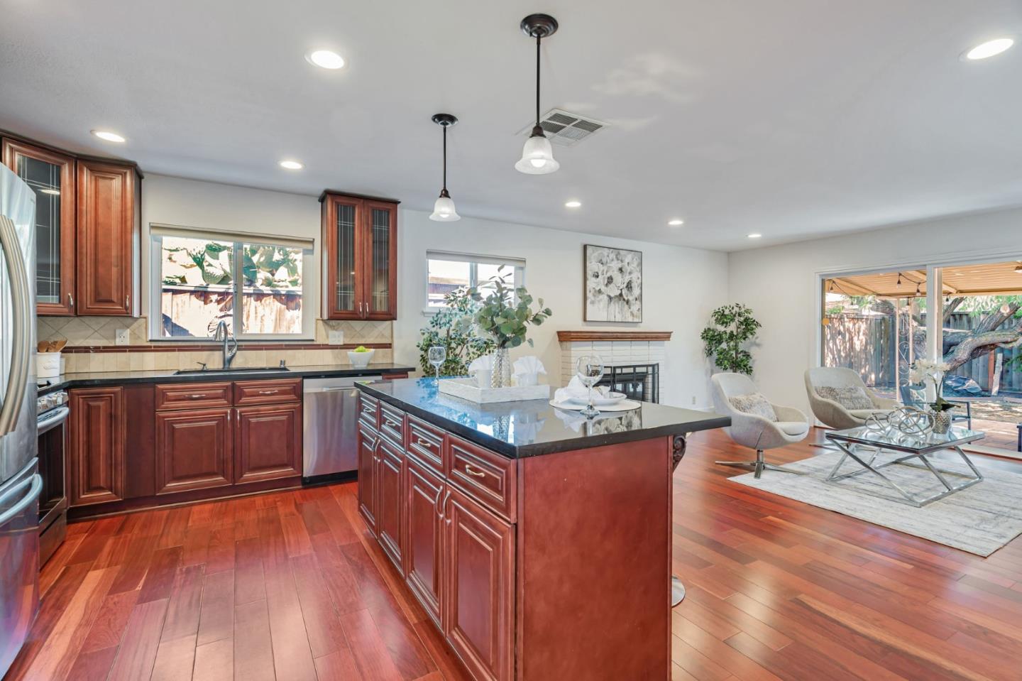 Detail Gallery Image 13 of 51 For 3384 Fowler Ave, Santa Clara,  CA 95051 - 3 Beds | 1 Baths