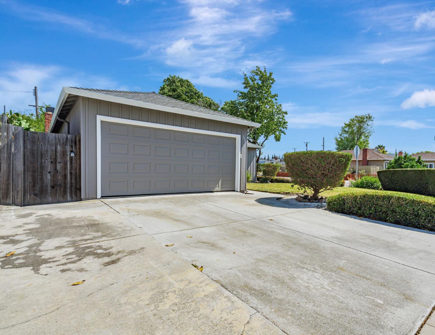Detail Gallery Image 2 of 51 For 3384 Fowler Ave, Santa Clara,  CA 95051 - 3 Beds | 1 Baths