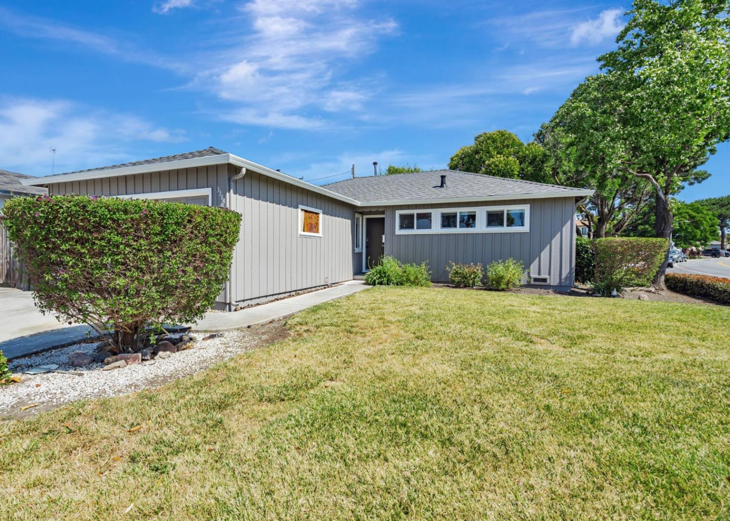 Detail Gallery Image 3 of 51 For 3384 Fowler Ave, Santa Clara,  CA 95051 - 3 Beds | 1 Baths