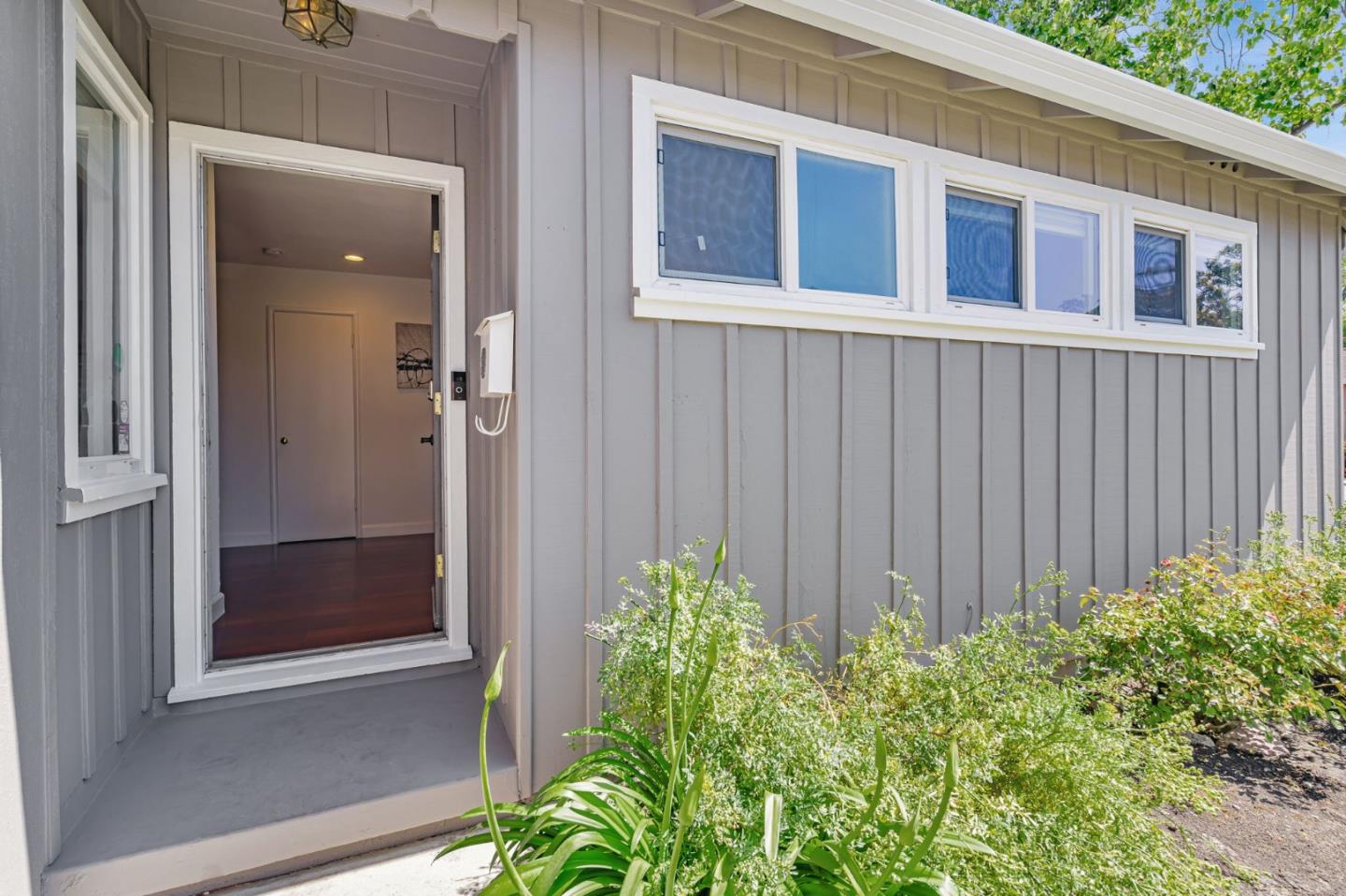 Detail Gallery Image 5 of 51 For 3384 Fowler Ave, Santa Clara,  CA 95051 - 3 Beds | 1 Baths
