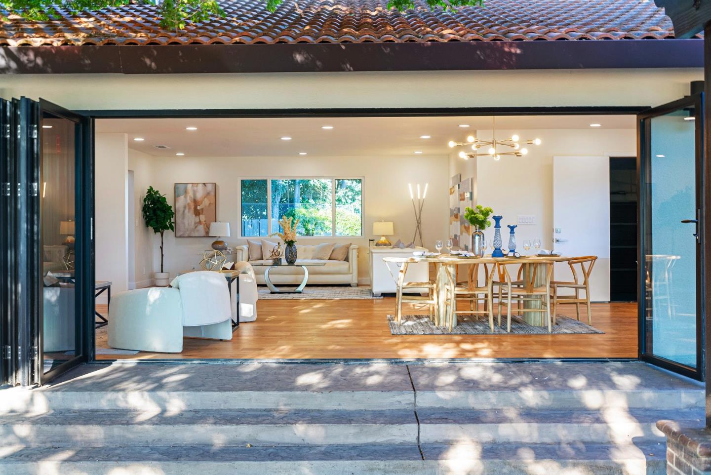 Detail Gallery Image 20 of 47 For 12225 Foothill Ave, San Martin,  CA 95046 - 4 Beds | 4/1 Baths