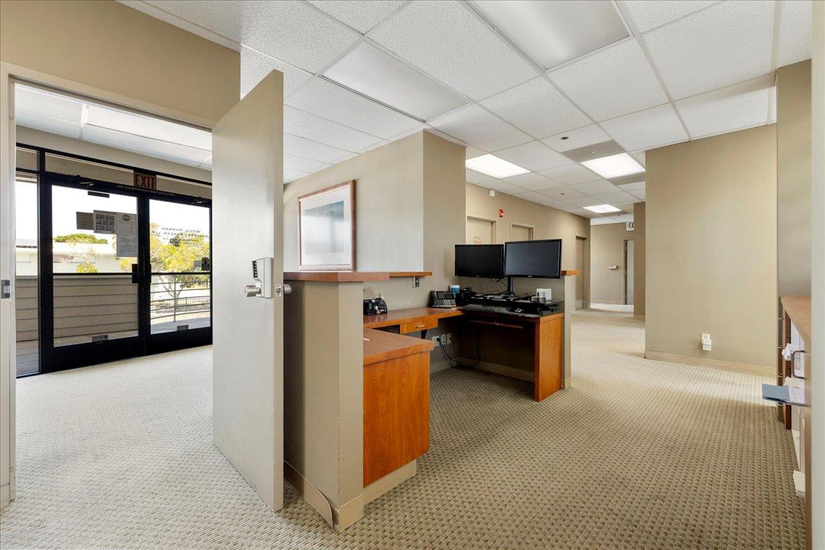 Detail Gallery Image 6 of 20 For 600 Ocean St, Santa Cruz,  CA 95060 - – Beds | – Baths