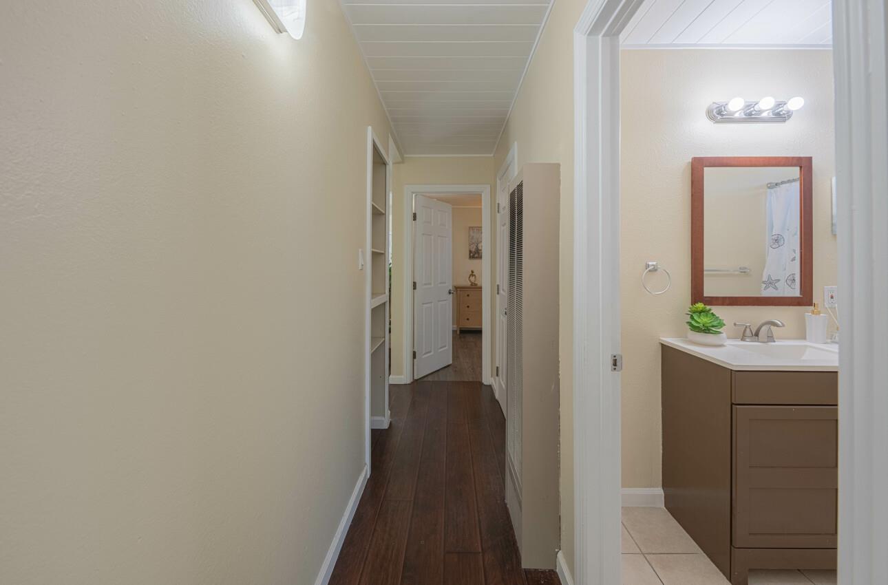 Detail Gallery Image 14 of 30 For 547 Chaparral St, Salinas,  CA 93906 - 4 Beds | 2 Baths