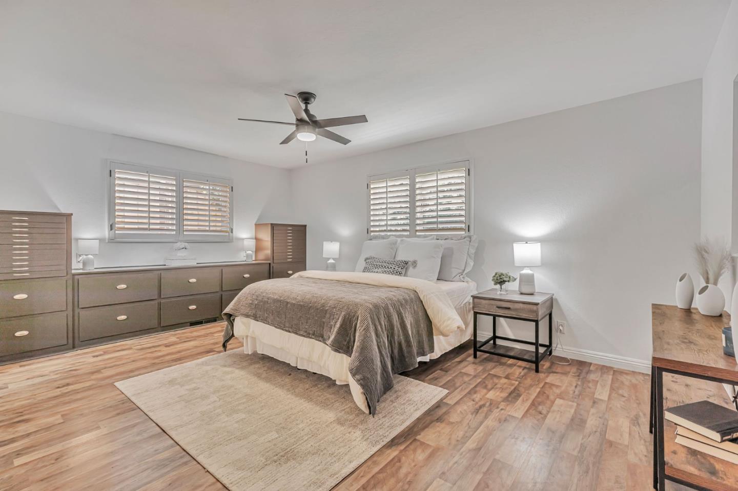 Detail Gallery Image 32 of 62 For 1081 Oak St, Hollister,  CA 95023 - 3 Beds | 3 Baths
