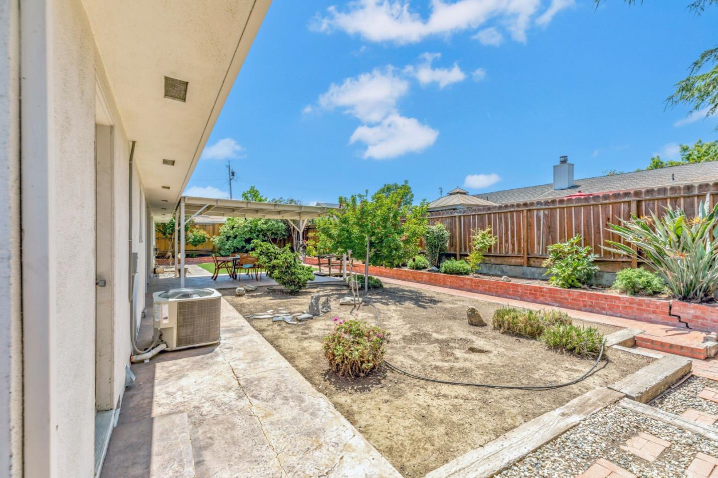 Detail Gallery Image 57 of 62 For 1081 Oak St, Hollister,  CA 95023 - 3 Beds | 3 Baths