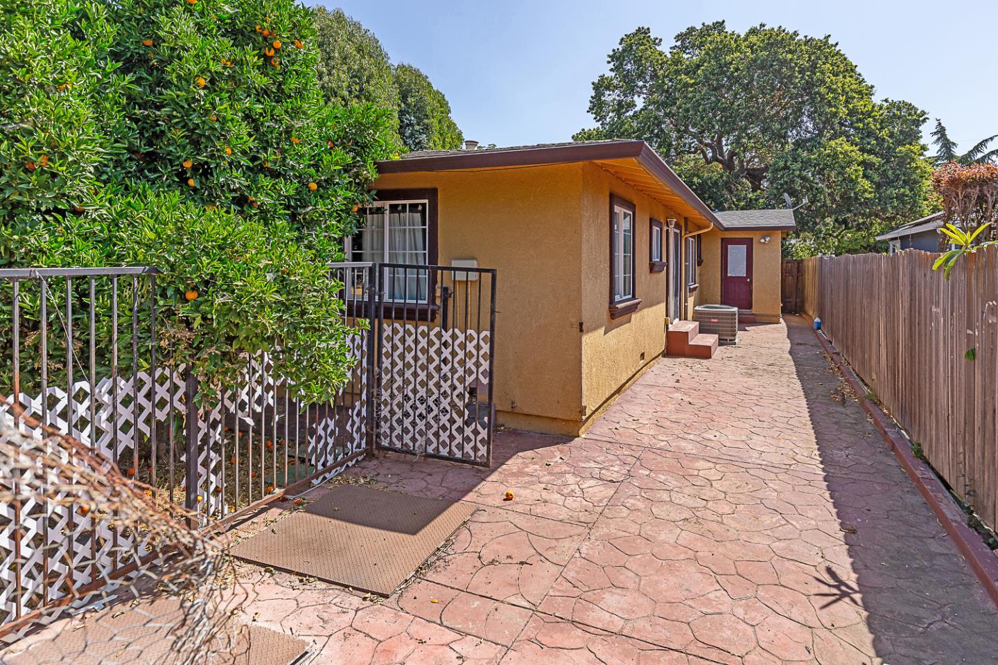 Detail Gallery Image 20 of 36 For 13155 Lincoln Ave, San Martin,  CA 95046 - 5 Beds | 2/1 Baths