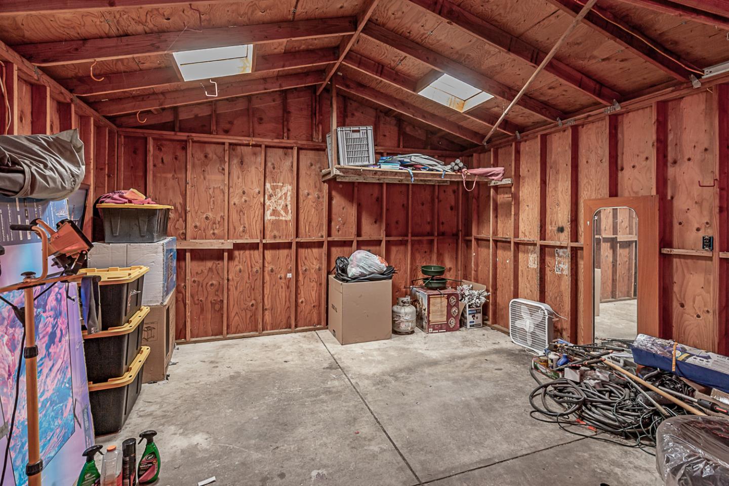 Detail Gallery Image 24 of 36 For 13155 Lincoln Ave, San Martin,  CA 95046 - 5 Beds | 2/1 Baths