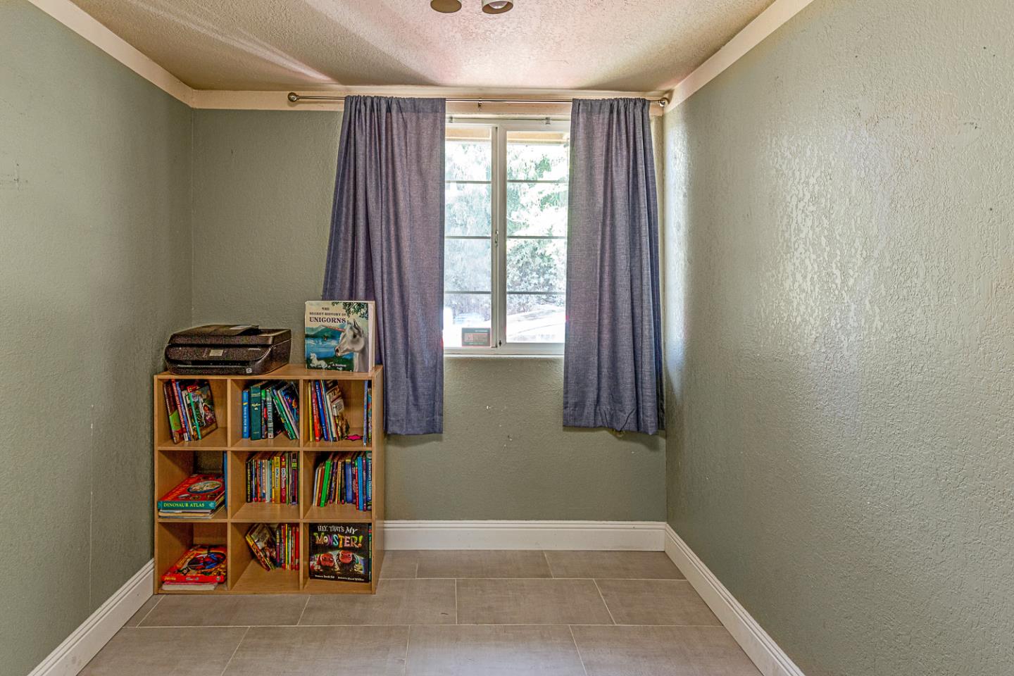 Detail Gallery Image 25 of 36 For 13155 Lincoln Ave, San Martin,  CA 95046 - 5 Beds | 2/1 Baths