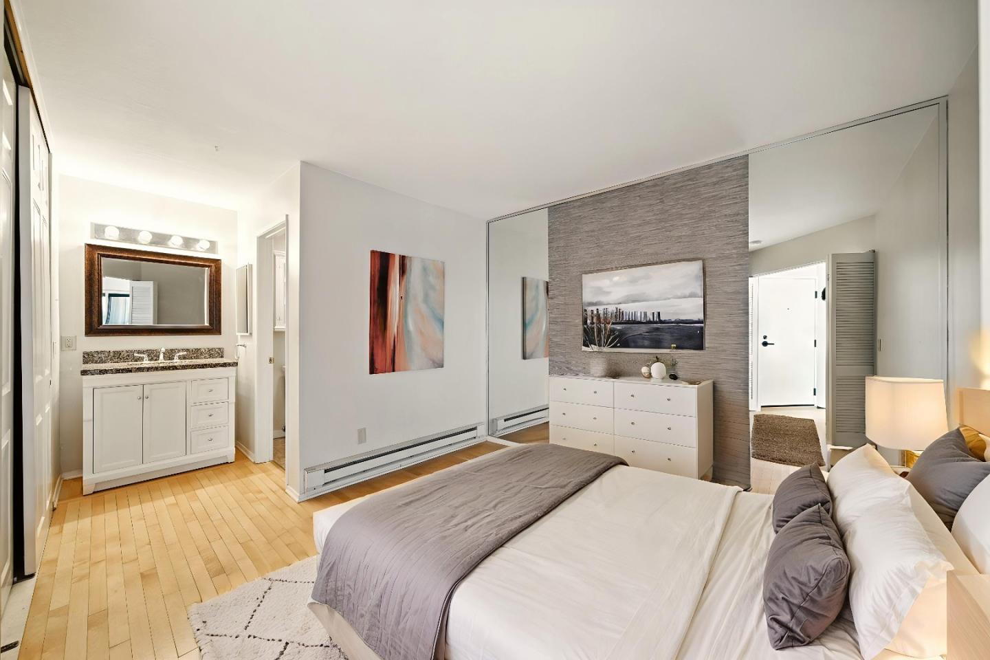 Detail Gallery Image 4 of 8 For 125 Surf Way #343,  Monterey,  CA 93940 - 1 Beds | 1 Baths