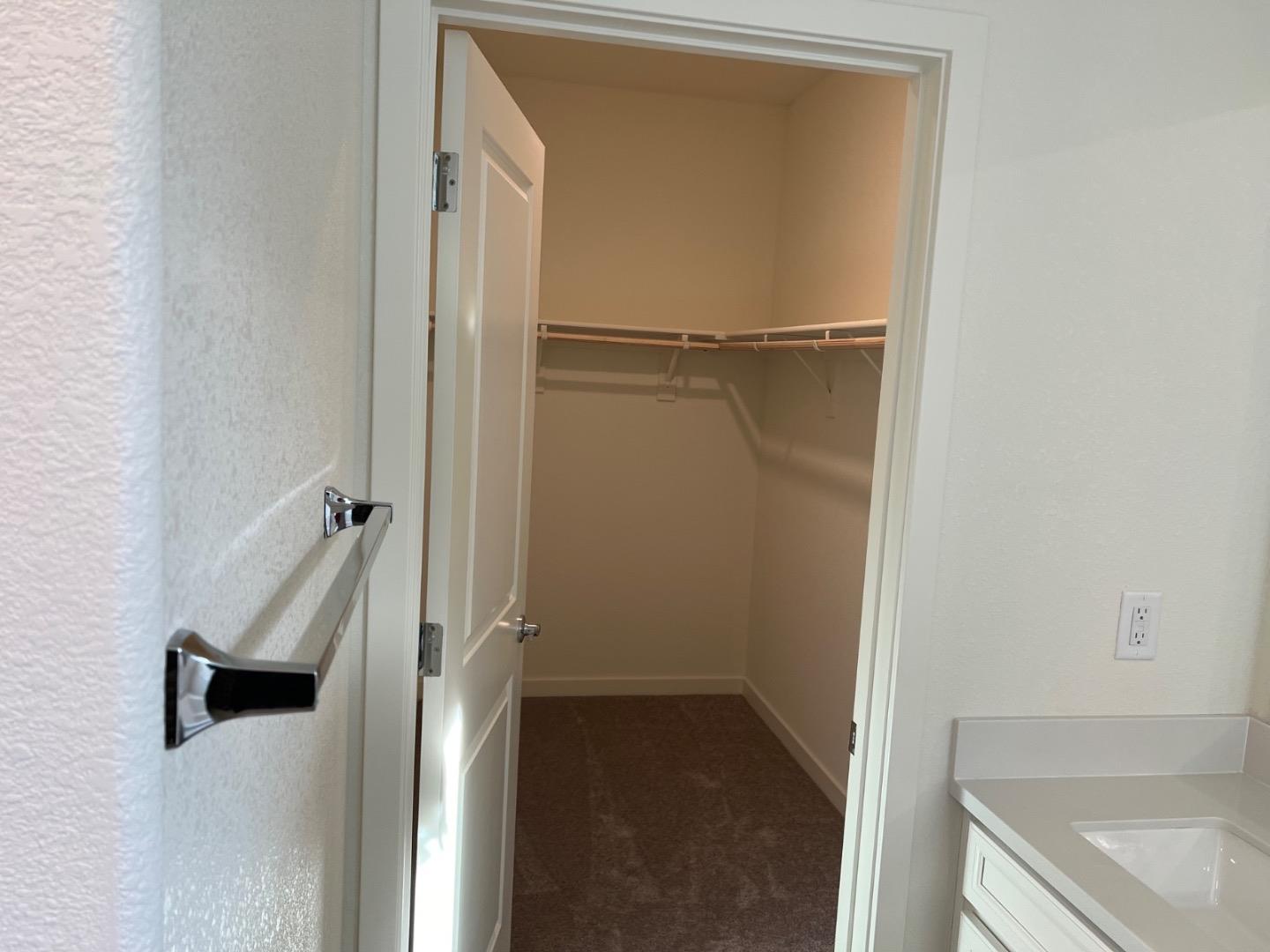 Detail Gallery Image 13 of 26 For 2934 Wheat Grass St, Sacramento,  CA 95833 - 3 Beds | 2/1 Baths