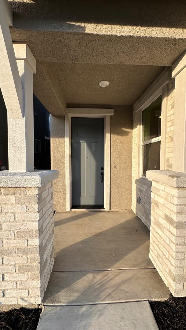 Detail Gallery Image 3 of 26 For 2934 Wheat Grass St, Sacramento,  CA 95833 - 3 Beds | 2/1 Baths