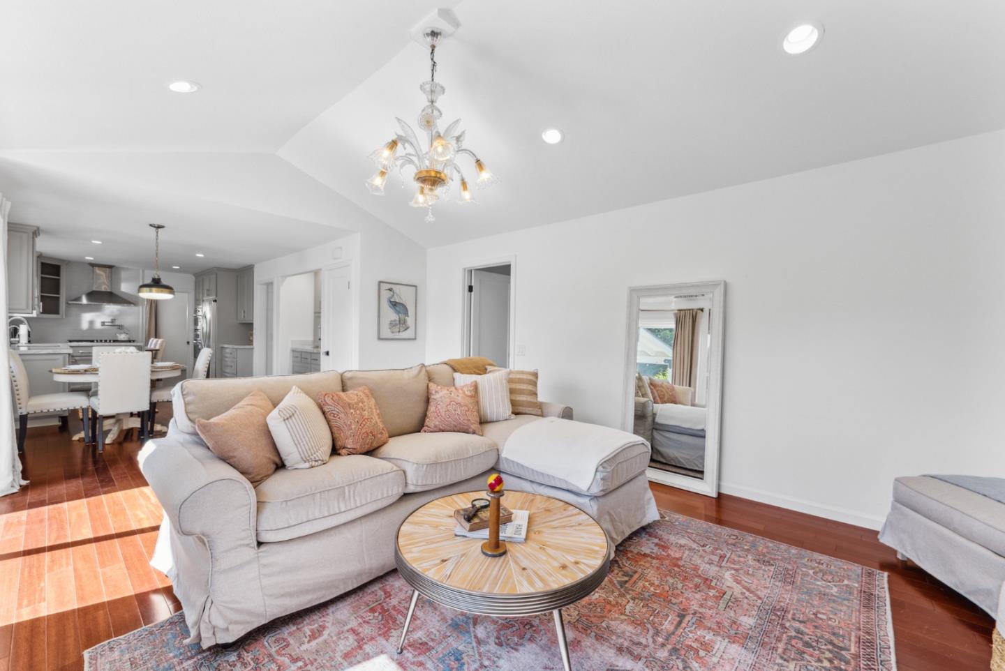 Detail Gallery Image 17 of 52 For 2 Black Tail Ln, Monterey,  CA 93940 - 4 Beds | 3 Baths