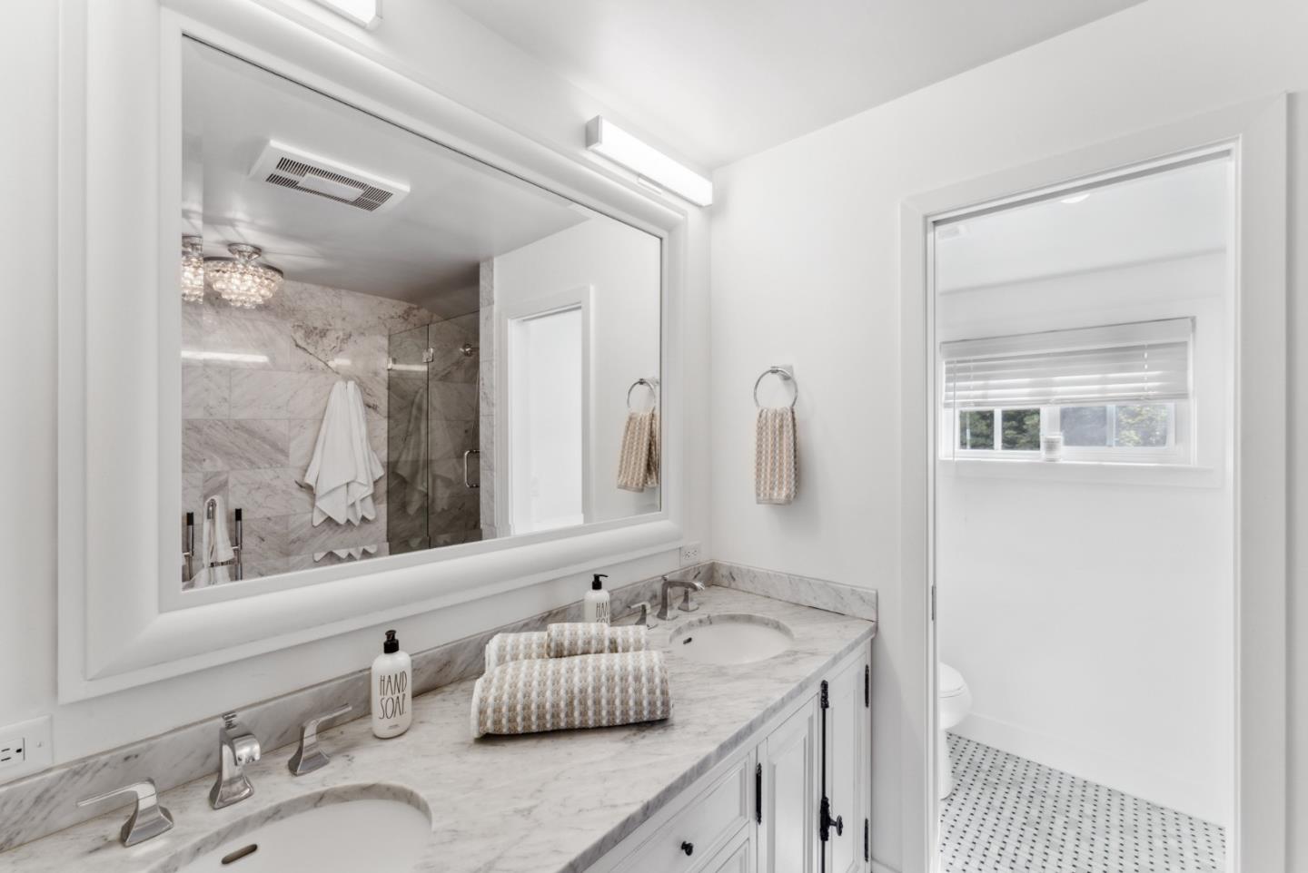 Detail Gallery Image 26 of 52 For 2 Black Tail Ln, Monterey,  CA 93940 - 4 Beds | 3 Baths