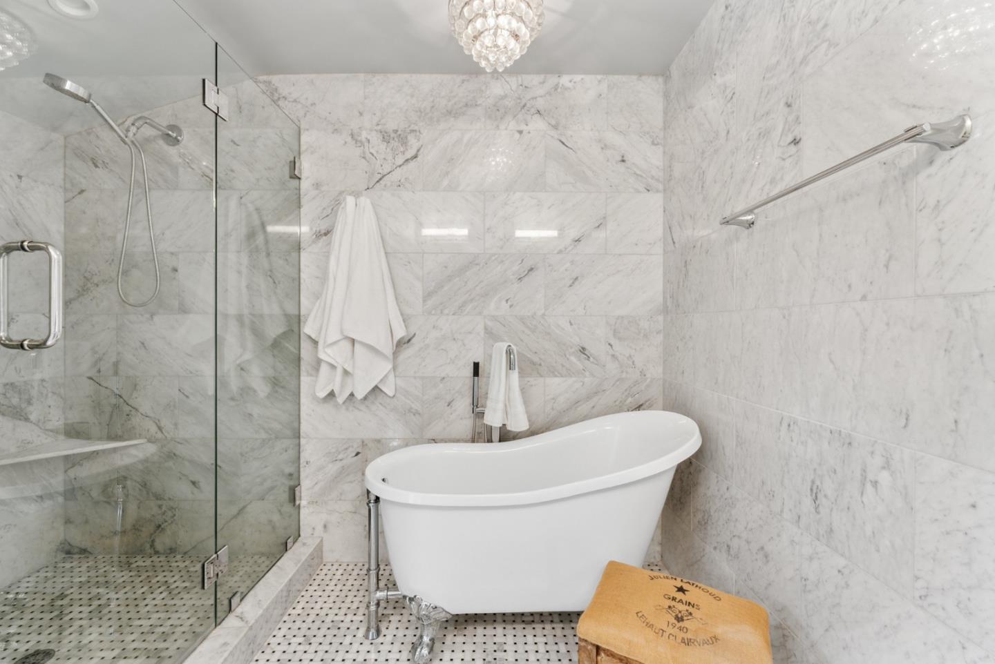 Detail Gallery Image 27 of 52 For 2 Black Tail Ln, Monterey,  CA 93940 - 4 Beds | 3 Baths