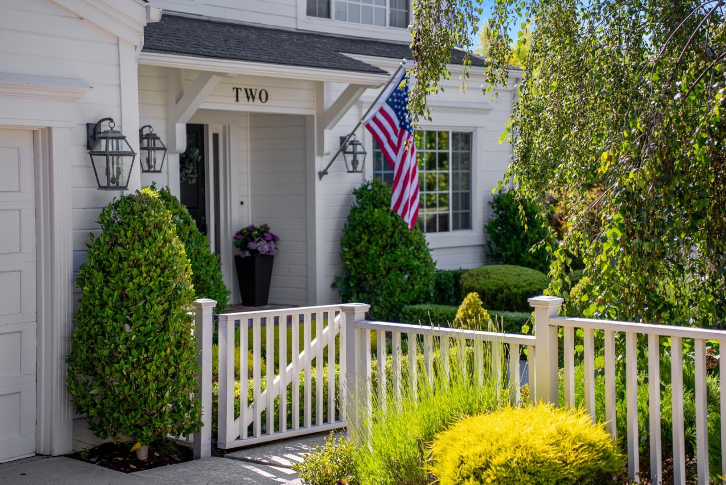 Detail Gallery Image 4 of 52 For 2 Black Tail Ln, Monterey,  CA 93940 - 4 Beds | 3 Baths