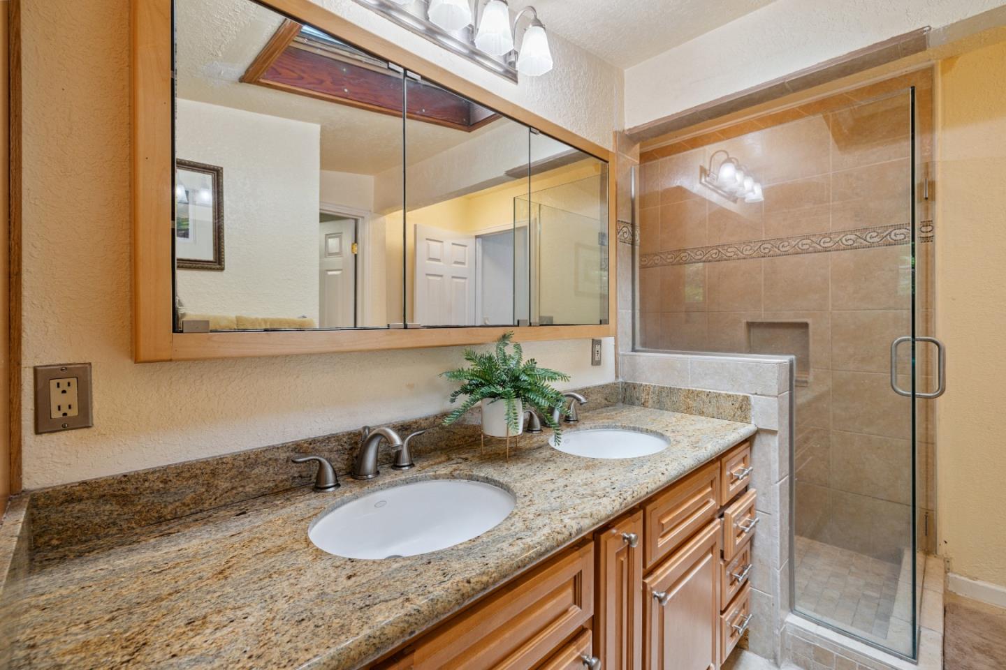 Detail Gallery Image 11 of 28 For 17520 Comanche Trl, Los Gatos,  CA 95033 - 4 Beds | 2 Baths