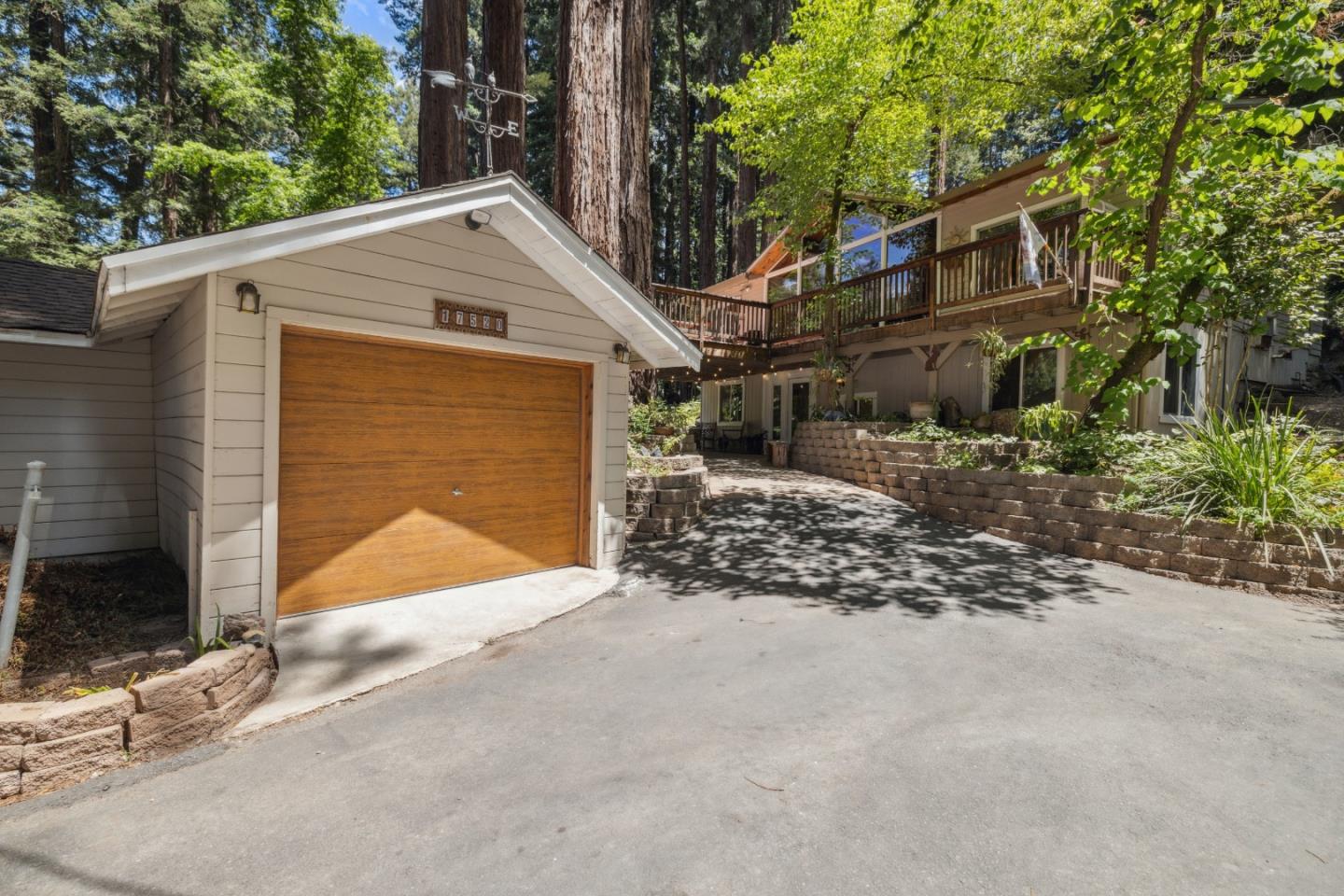 Detail Gallery Image 23 of 28 For 17520 Comanche Trl, Los Gatos,  CA 95033 - 4 Beds | 2 Baths