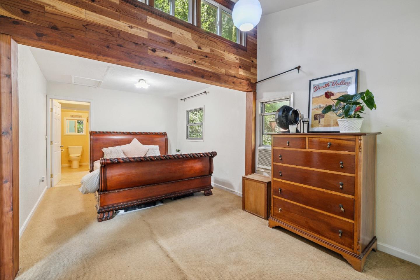 Detail Gallery Image 9 of 28 For 17520 Comanche Trl, Los Gatos,  CA 95033 - 4 Beds | 2 Baths