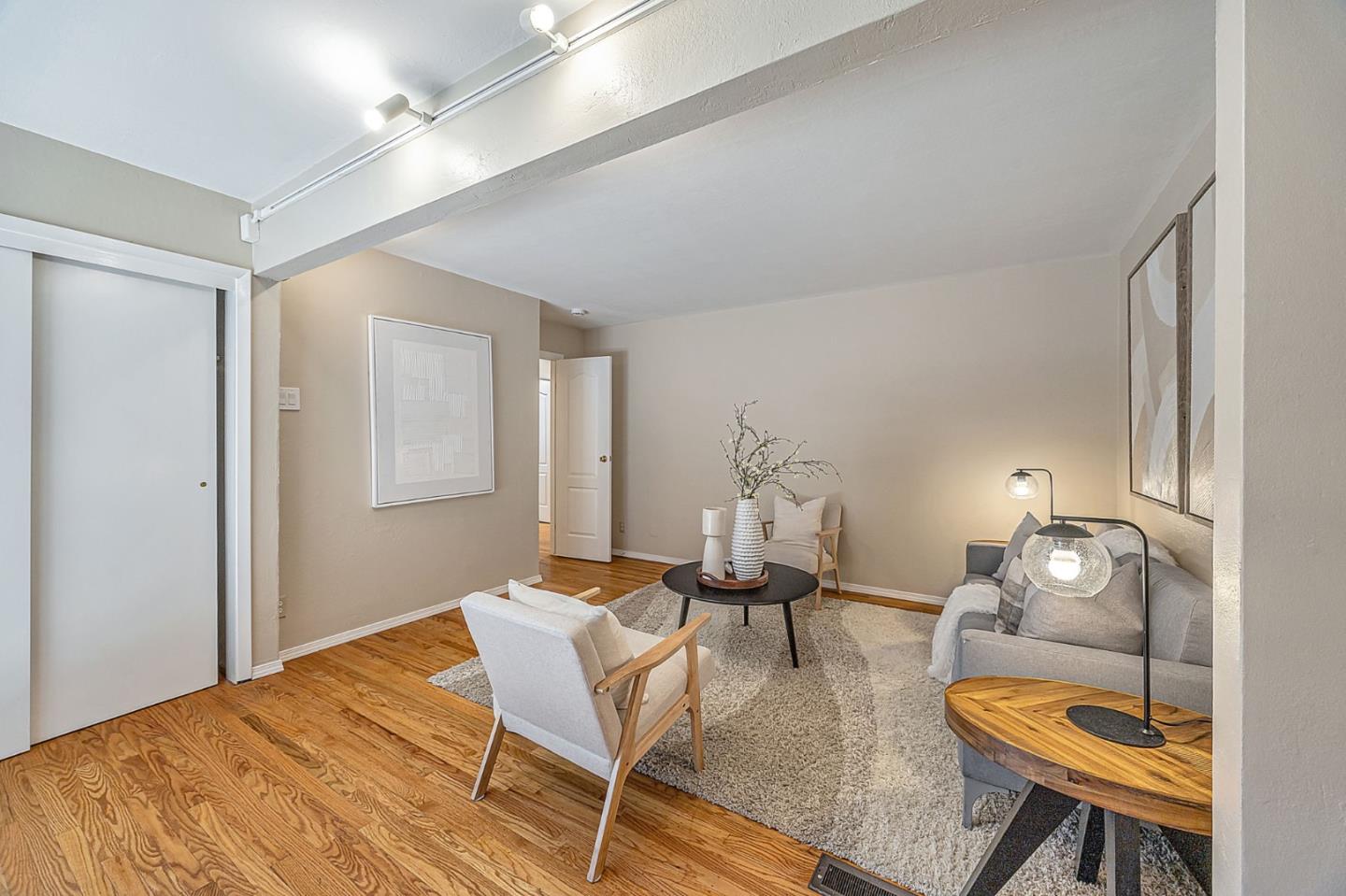 Detail Gallery Image 12 of 77 For 2242 Semeria Ave, Belmont,  CA 94002 - 4 Beds | 2/1 Baths