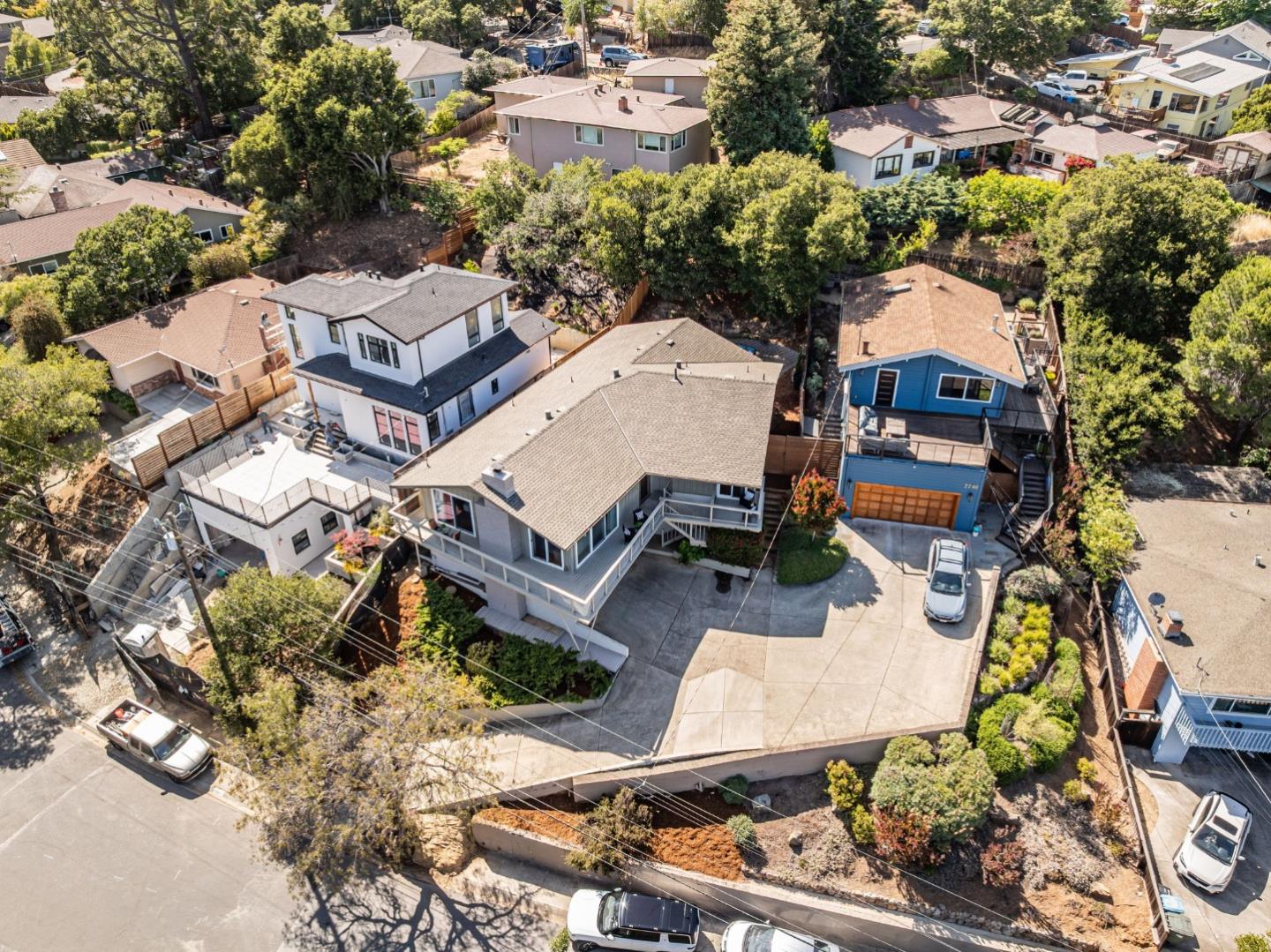 Detail Gallery Image 57 of 77 For 2242 Semeria Ave, Belmont,  CA 94002 - 4 Beds | 2/1 Baths