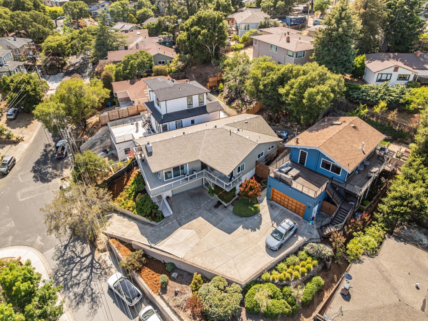 Detail Gallery Image 58 of 77 For 2242 Semeria Ave, Belmont,  CA 94002 - 4 Beds | 2/1 Baths
