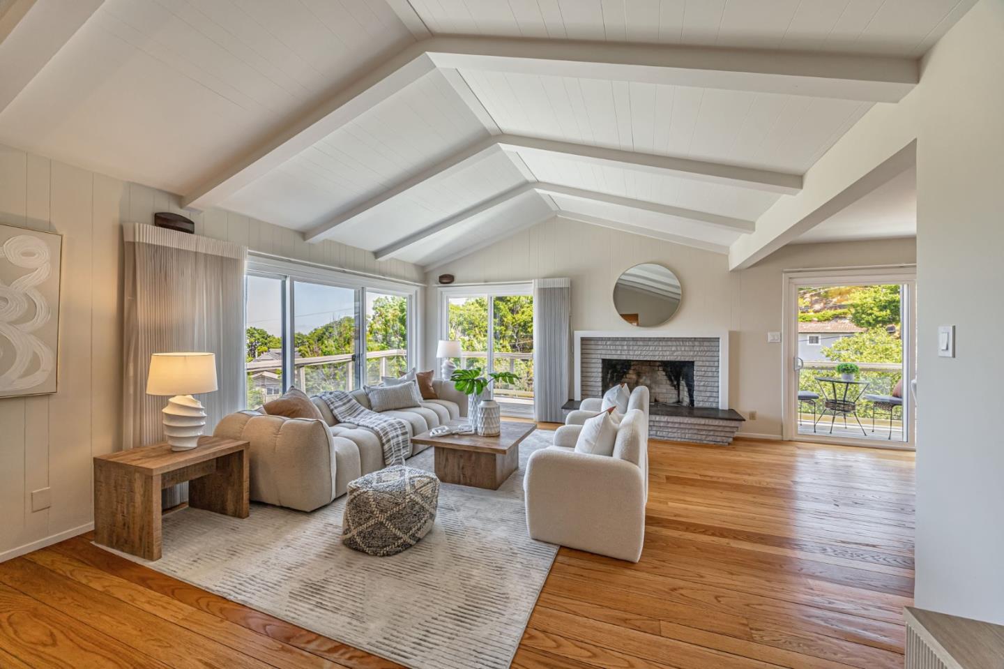 Detail Gallery Image 6 of 77 For 2242 Semeria Ave, Belmont,  CA 94002 - 4 Beds | 2/1 Baths
