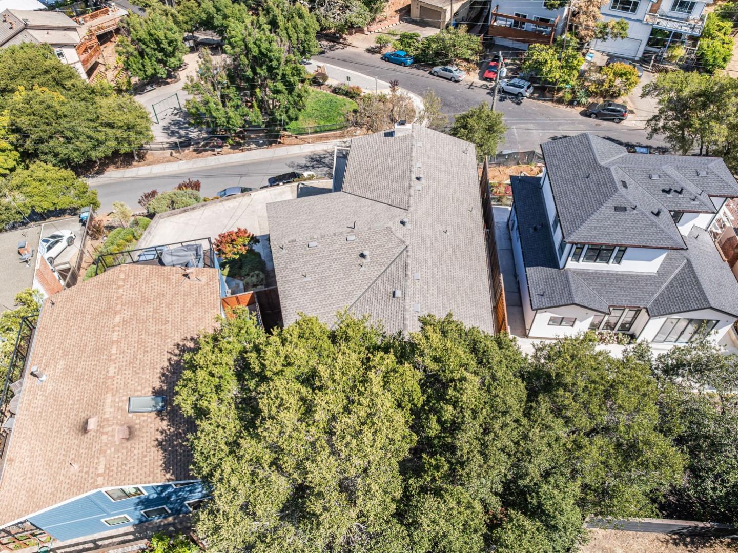 Detail Gallery Image 61 of 77 For 2242 Semeria Ave, Belmont,  CA 94002 - 4 Beds | 2/1 Baths