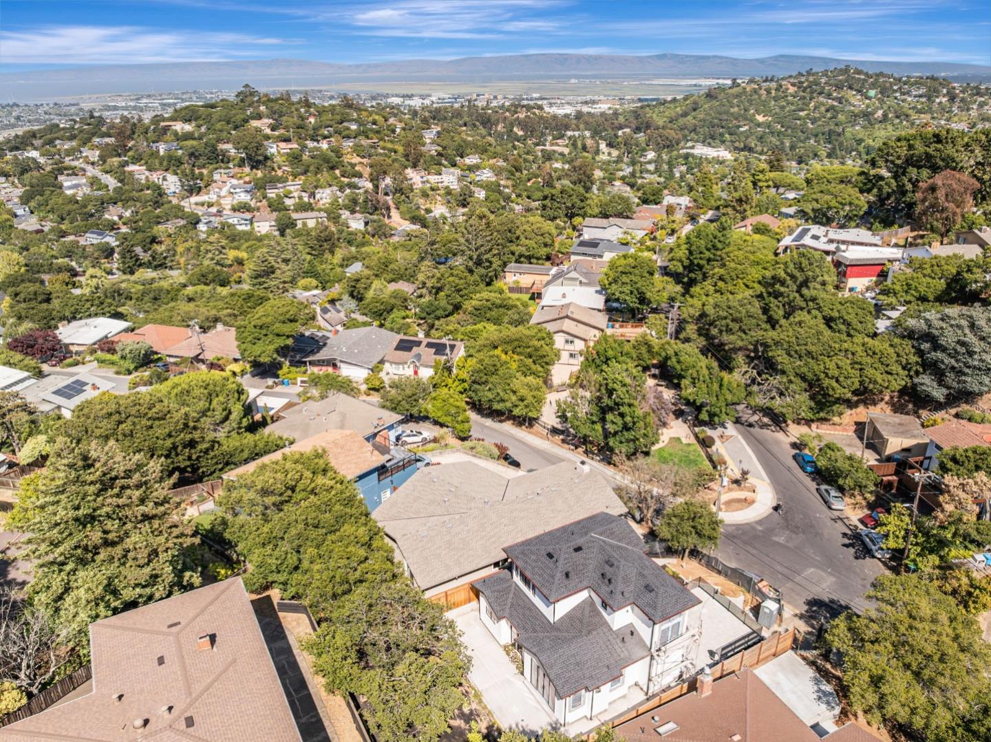 Detail Gallery Image 63 of 77 For 2242 Semeria Ave, Belmont,  CA 94002 - 4 Beds | 2/1 Baths