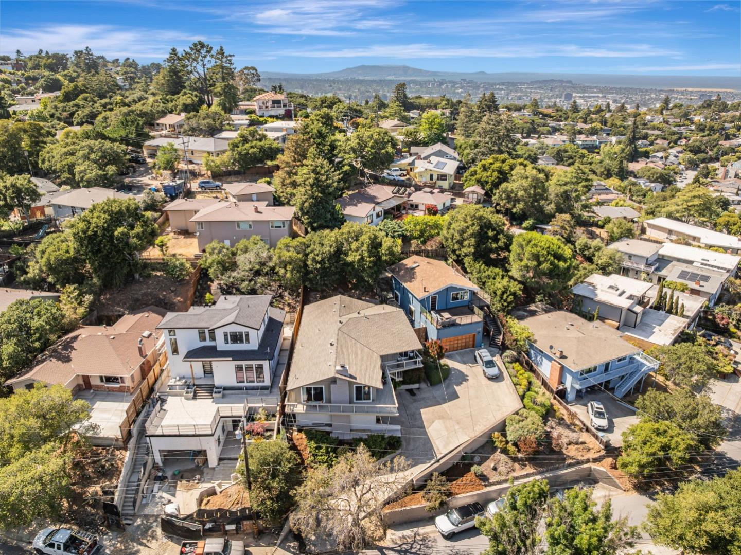 Detail Gallery Image 66 of 77 For 2242 Semeria Ave, Belmont,  CA 94002 - 4 Beds | 2/1 Baths