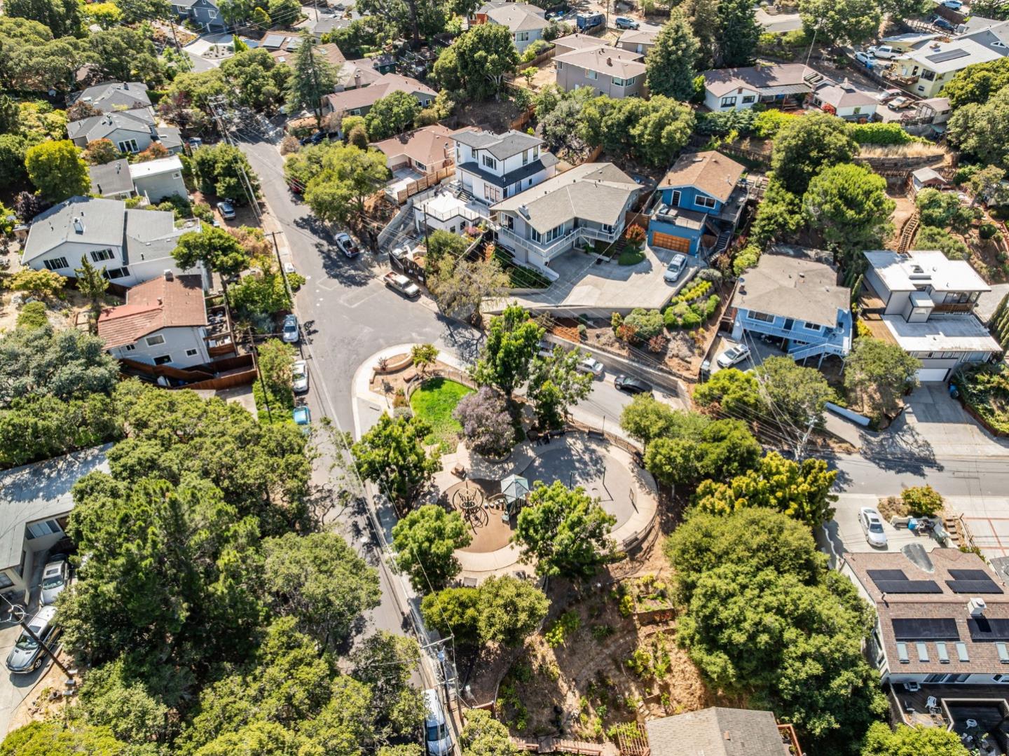 Detail Gallery Image 70 of 77 For 2242 Semeria Ave, Belmont,  CA 94002 - 4 Beds | 2/1 Baths