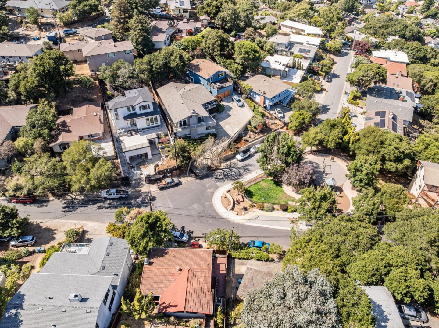 Detail Gallery Image 72 of 77 For 2242 Semeria Ave, Belmont,  CA 94002 - 4 Beds | 2/1 Baths