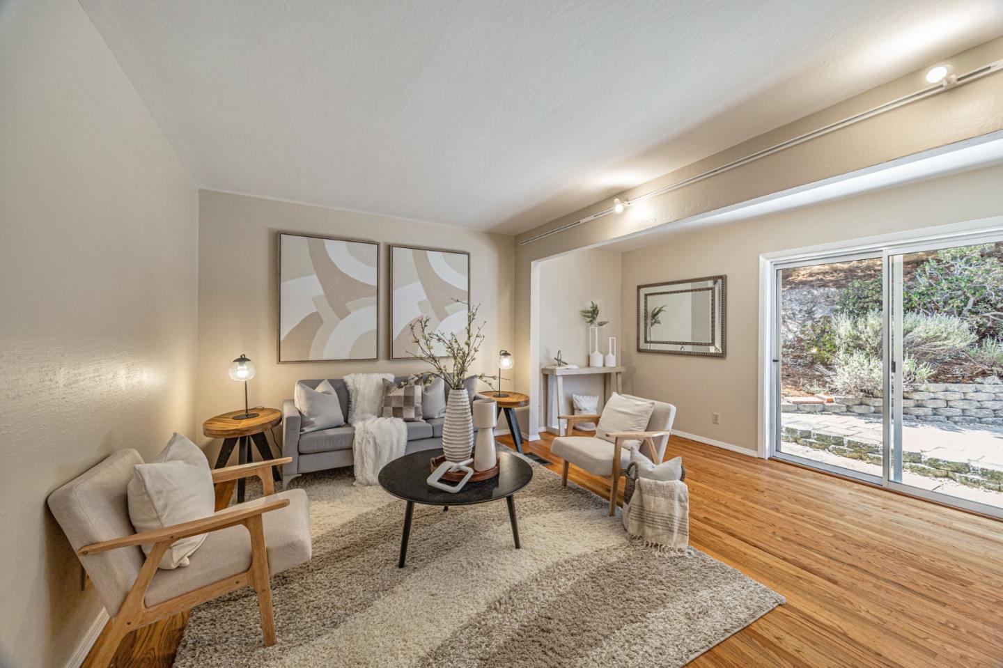 Detail Gallery Image 9 of 77 For 2242 Semeria Ave, Belmont,  CA 94002 - 4 Beds | 2/1 Baths