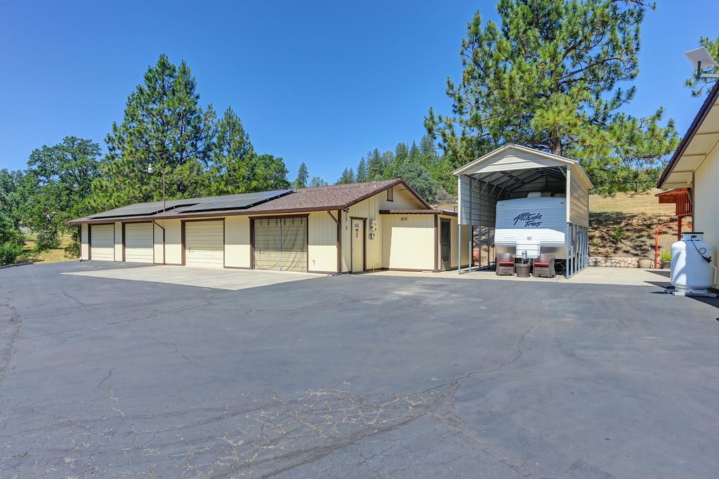 Detail Gallery Image 4 of 23 For 4241 Leisure Ln, Placerville,  CA 95667 - 3 Beds | 2 Baths