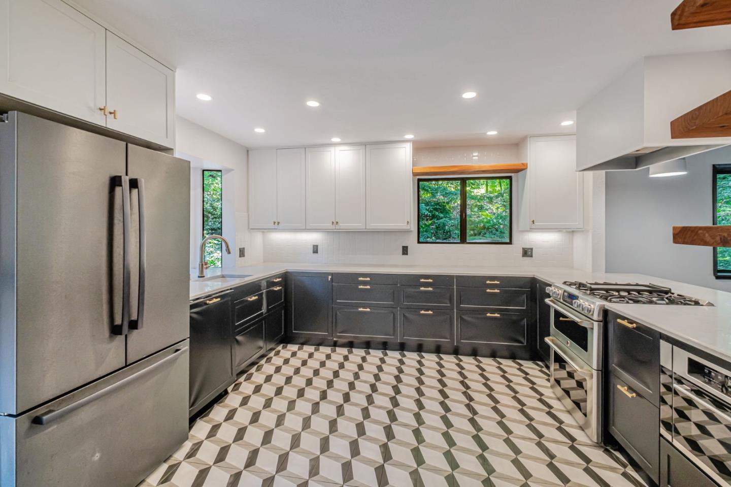 Detail Gallery Image 12 of 45 For 345 Mcgaffigan Mill Rd, Boulder Creek,  CA 95006 - 3 Beds | 3 Baths