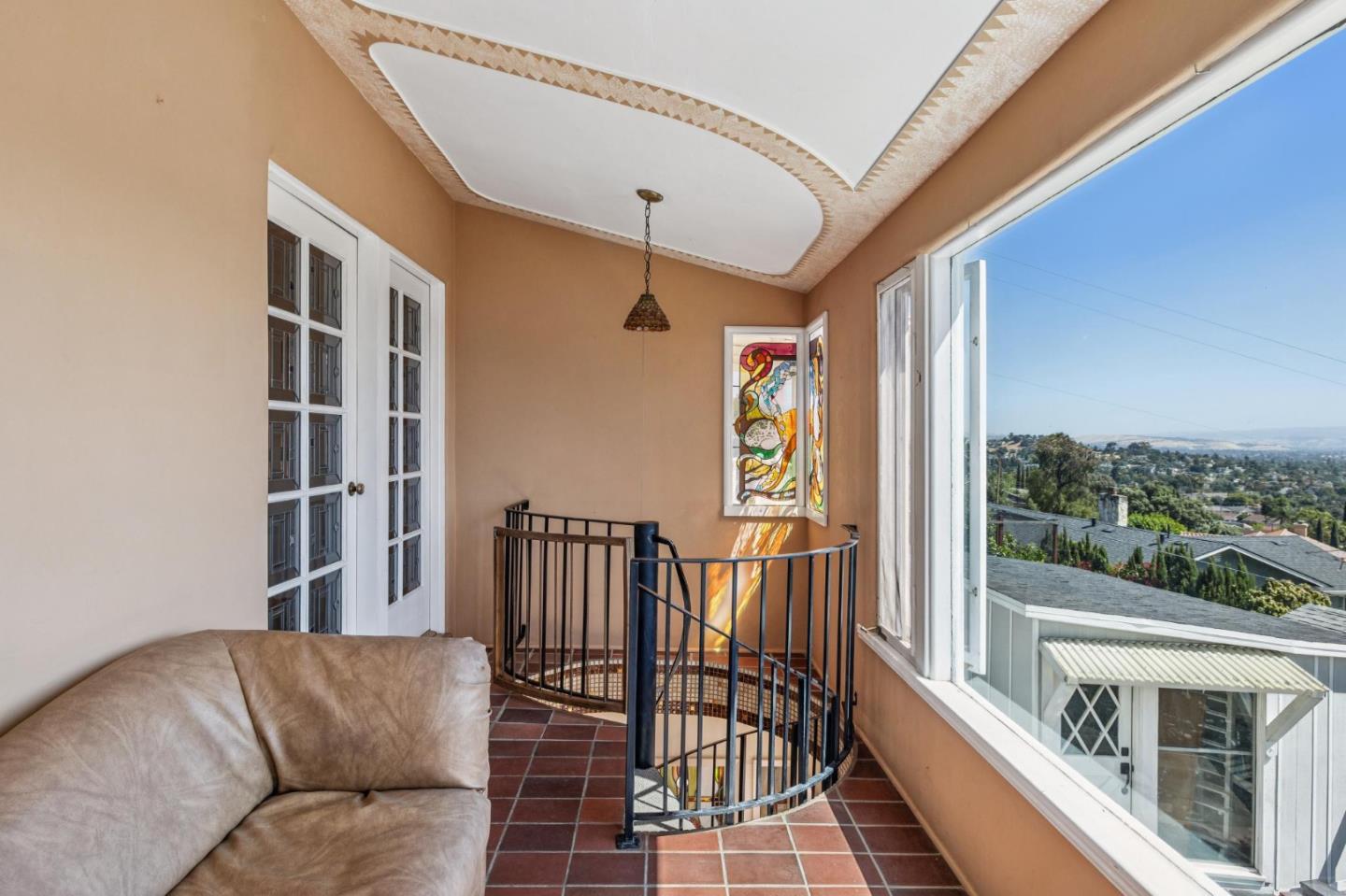 Detail Gallery Image 14 of 59 For 10741 Ridgeview Ave, San Jose,  CA 95127 - 4 Beds | 2 Baths