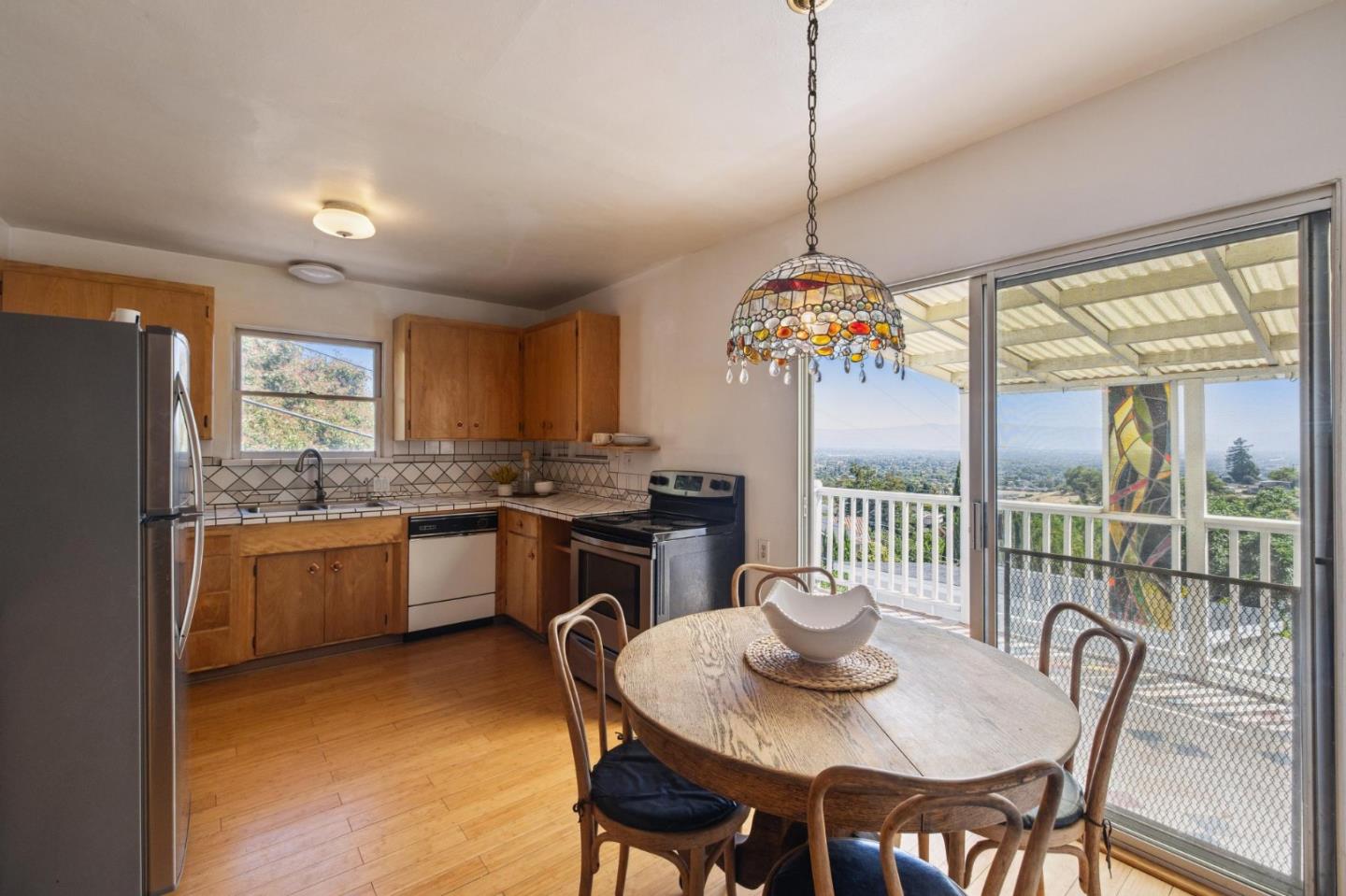 Detail Gallery Image 20 of 59 For 10741 Ridgeview Ave, San Jose,  CA 95127 - 4 Beds | 2 Baths