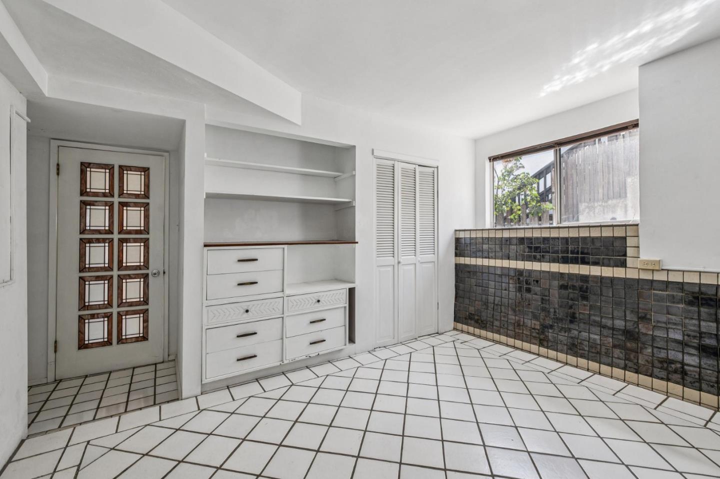 Detail Gallery Image 35 of 59 For 10741 Ridgeview Ave, San Jose,  CA 95127 - 4 Beds | 2 Baths