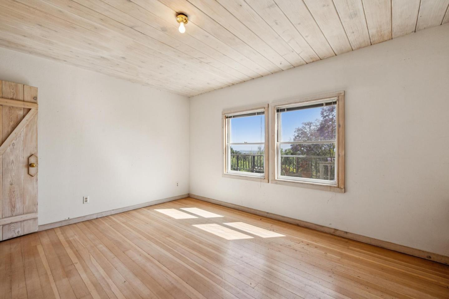 Detail Gallery Image 38 of 59 For 10741 Ridgeview Ave, San Jose,  CA 95127 - 4 Beds | 2 Baths
