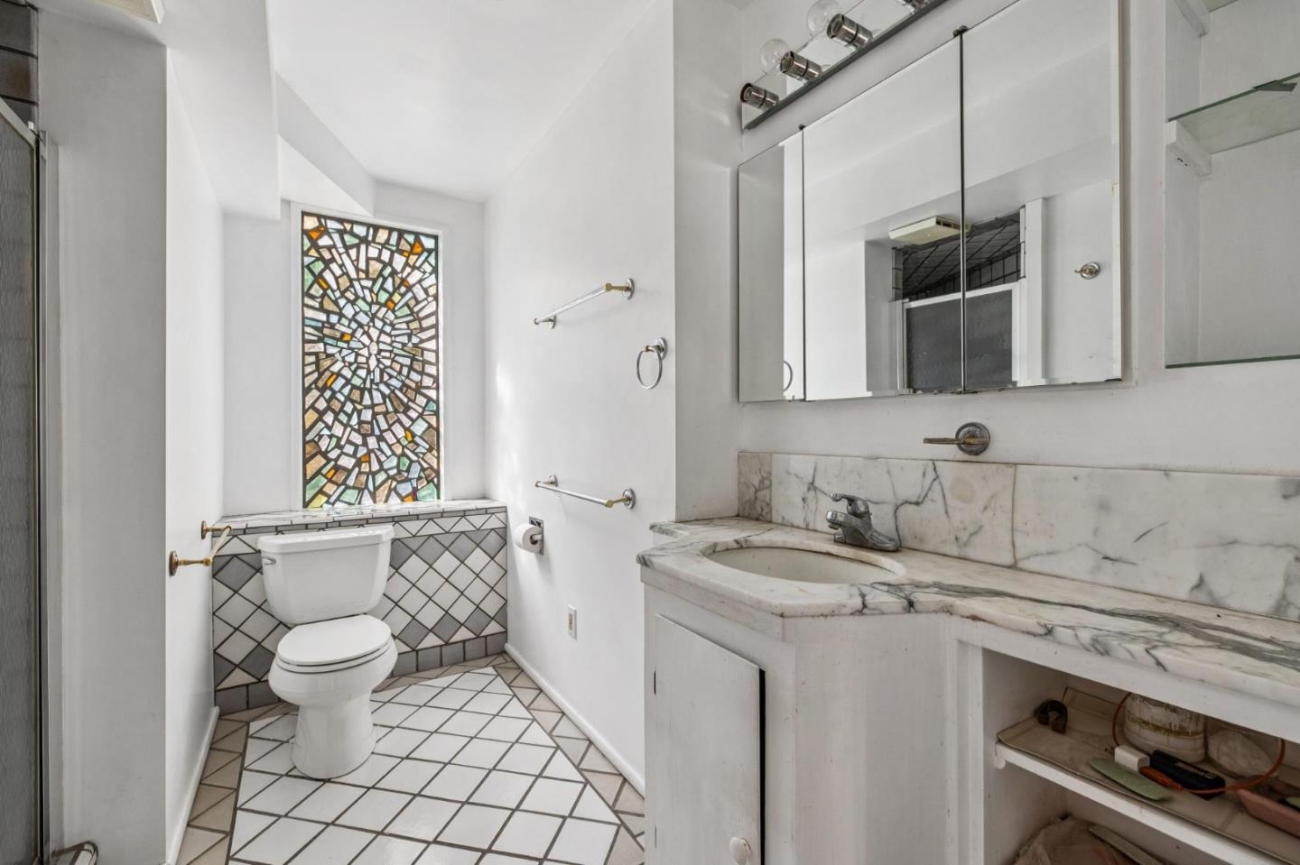 Detail Gallery Image 39 of 59 For 10741 Ridgeview Ave, San Jose,  CA 95127 - 4 Beds | 2 Baths