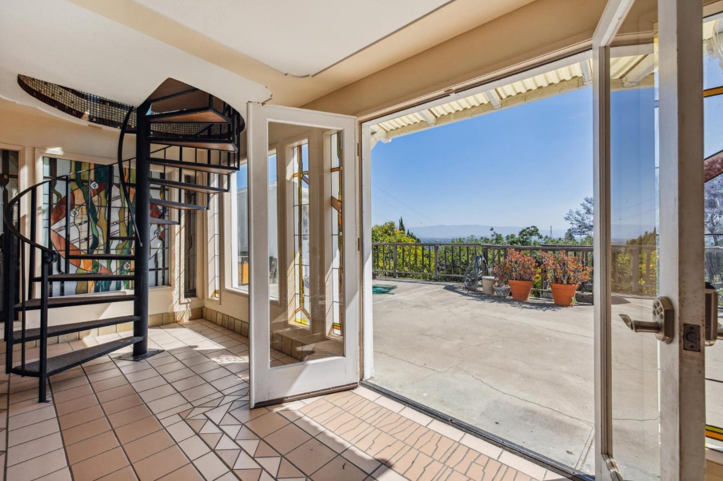 Detail Gallery Image 43 of 59 For 10741 Ridgeview Ave, San Jose,  CA 95127 - 4 Beds | 2 Baths