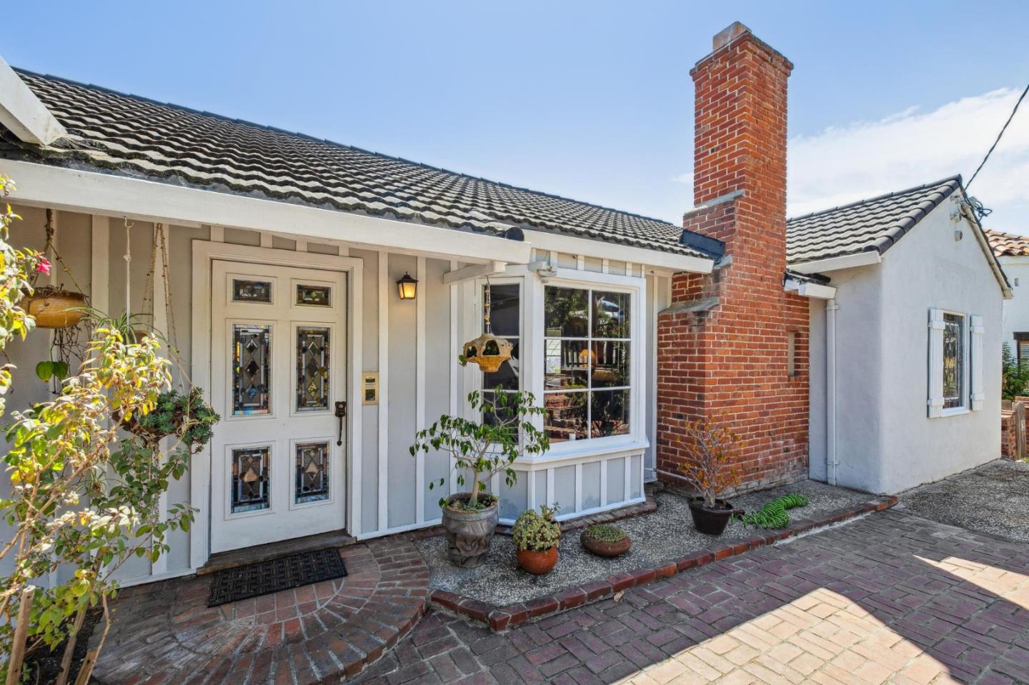 Detail Gallery Image 5 of 59 For 10741 Ridgeview Ave, San Jose,  CA 95127 - 4 Beds | 2 Baths