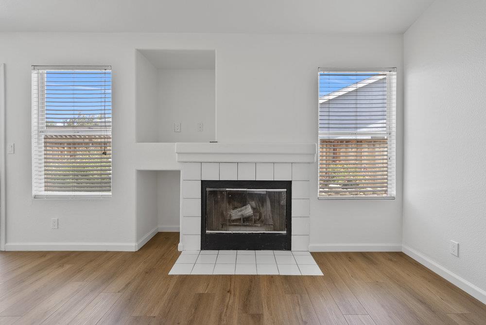 Detail Gallery Image 10 of 35 For 2301 Valley View Rd, Hollister,  CA 95023 - 4 Beds | 2 Baths